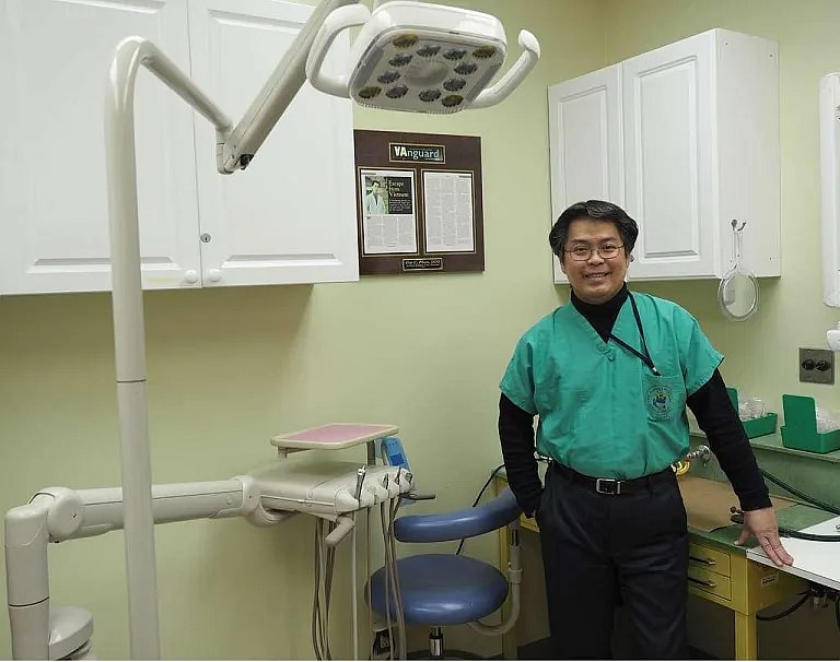 What is Prosthodontist Consultation: Overview, Benefits, and Expected Results