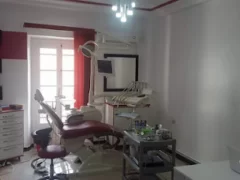 Dr MOHAMEDI+Dentist