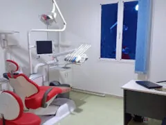 Dr Zizi-Dentist